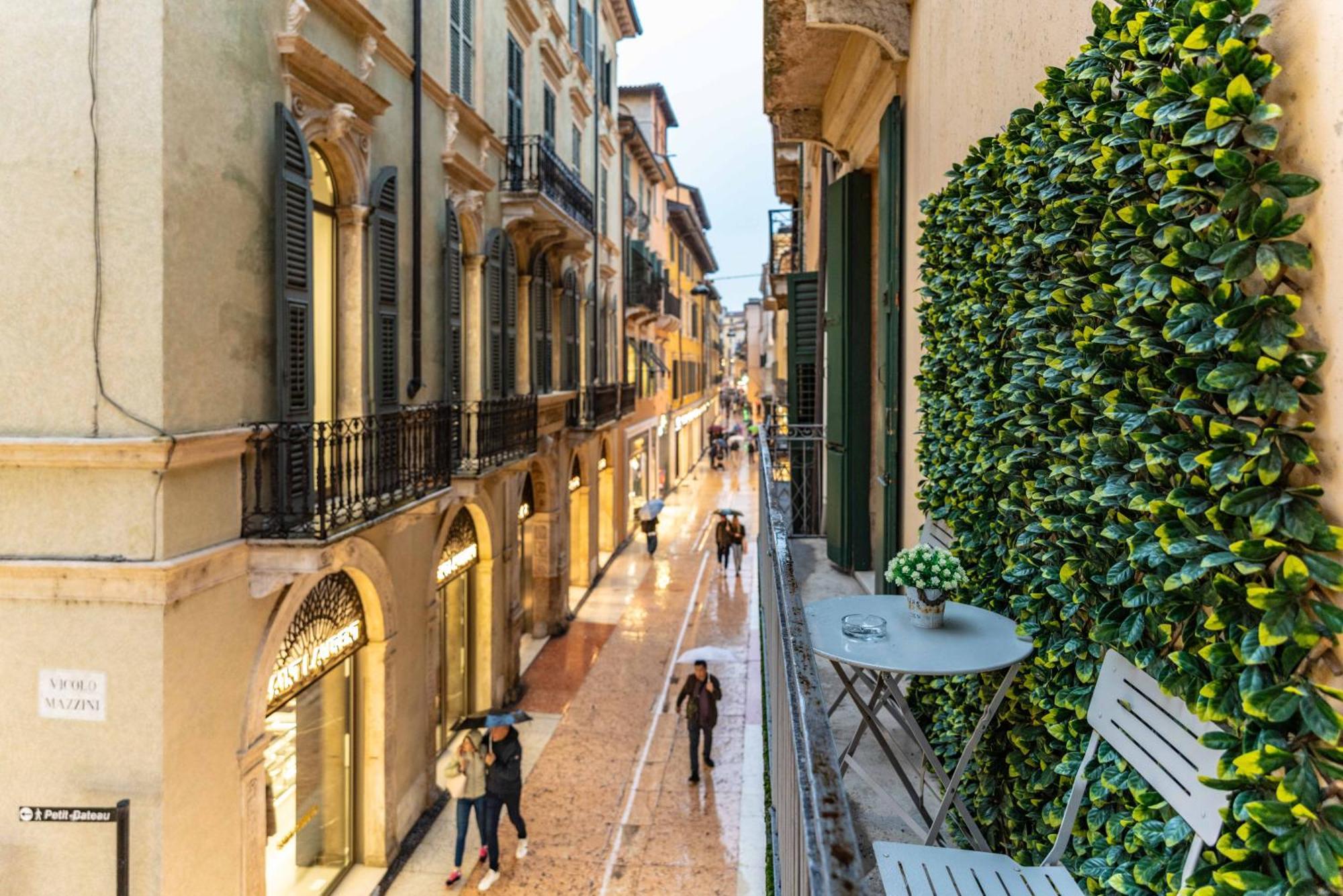 -Near Arena & Giuletta- Pet Friendly Mazzini Palace 维罗纳 外观 照片